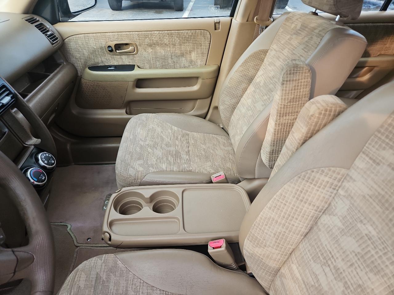 Honda CR-V LX 2WD AT 2004