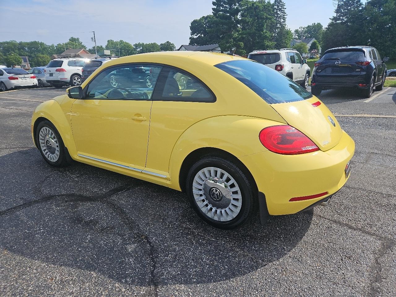 Volkswagen Beetle 2.5L 2013