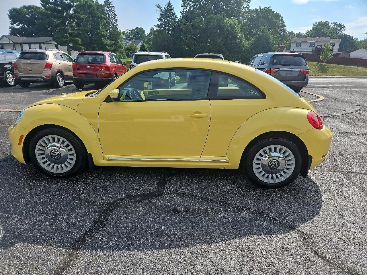 Volkswagen Beetle 2.5L 2013