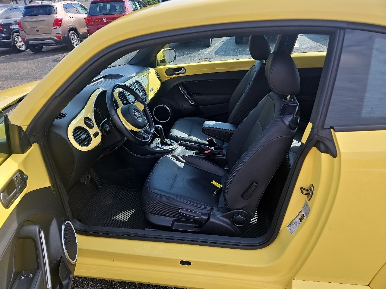 Volkswagen Beetle 2.5L 2013