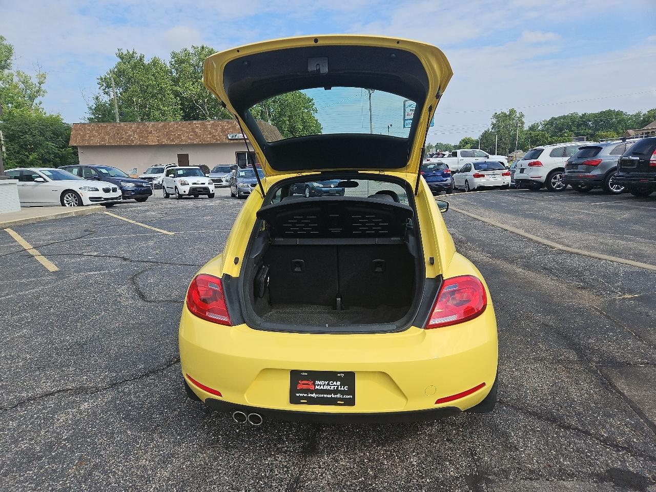 Volkswagen Beetle 2.5L 2013