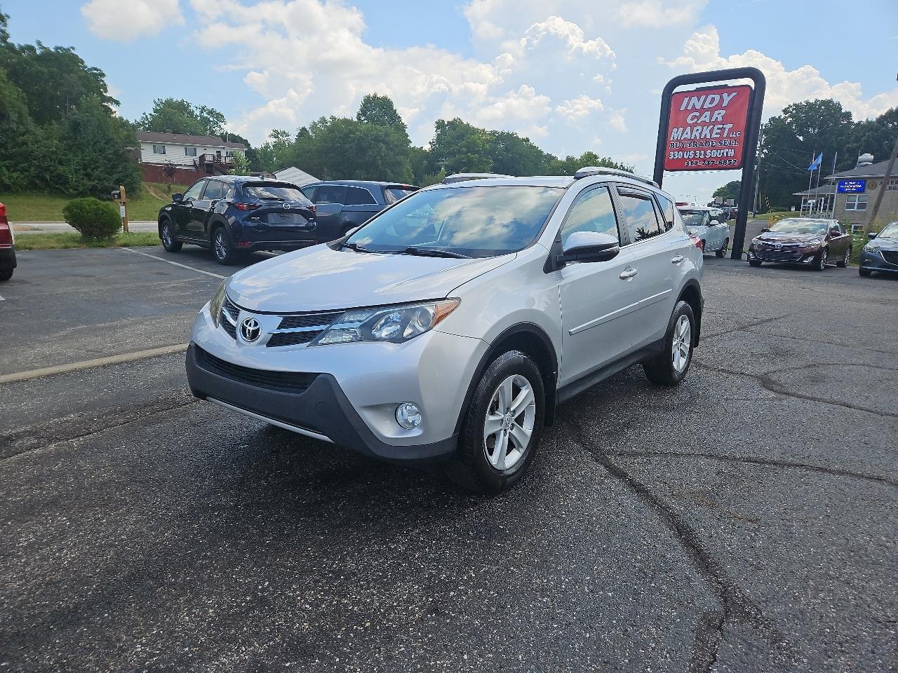 Toyota RAV4 XLE AWD 2013