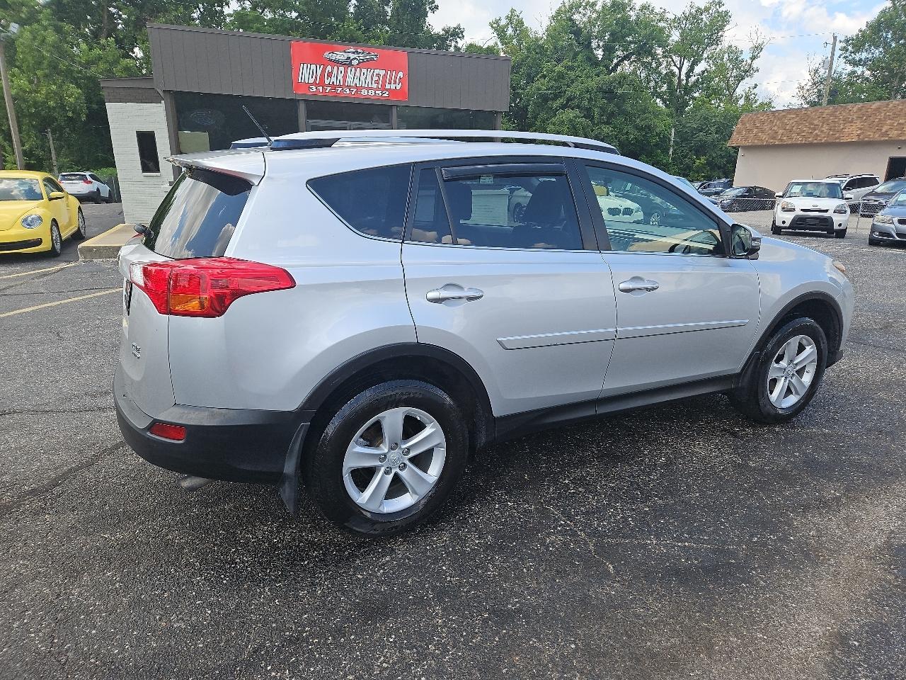 Toyota RAV4 XLE AWD 2013