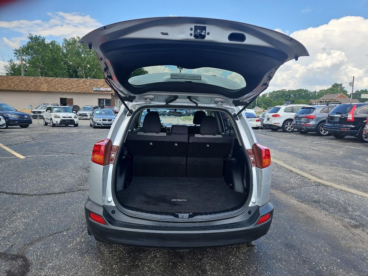 Toyota RAV4 XLE AWD 2013