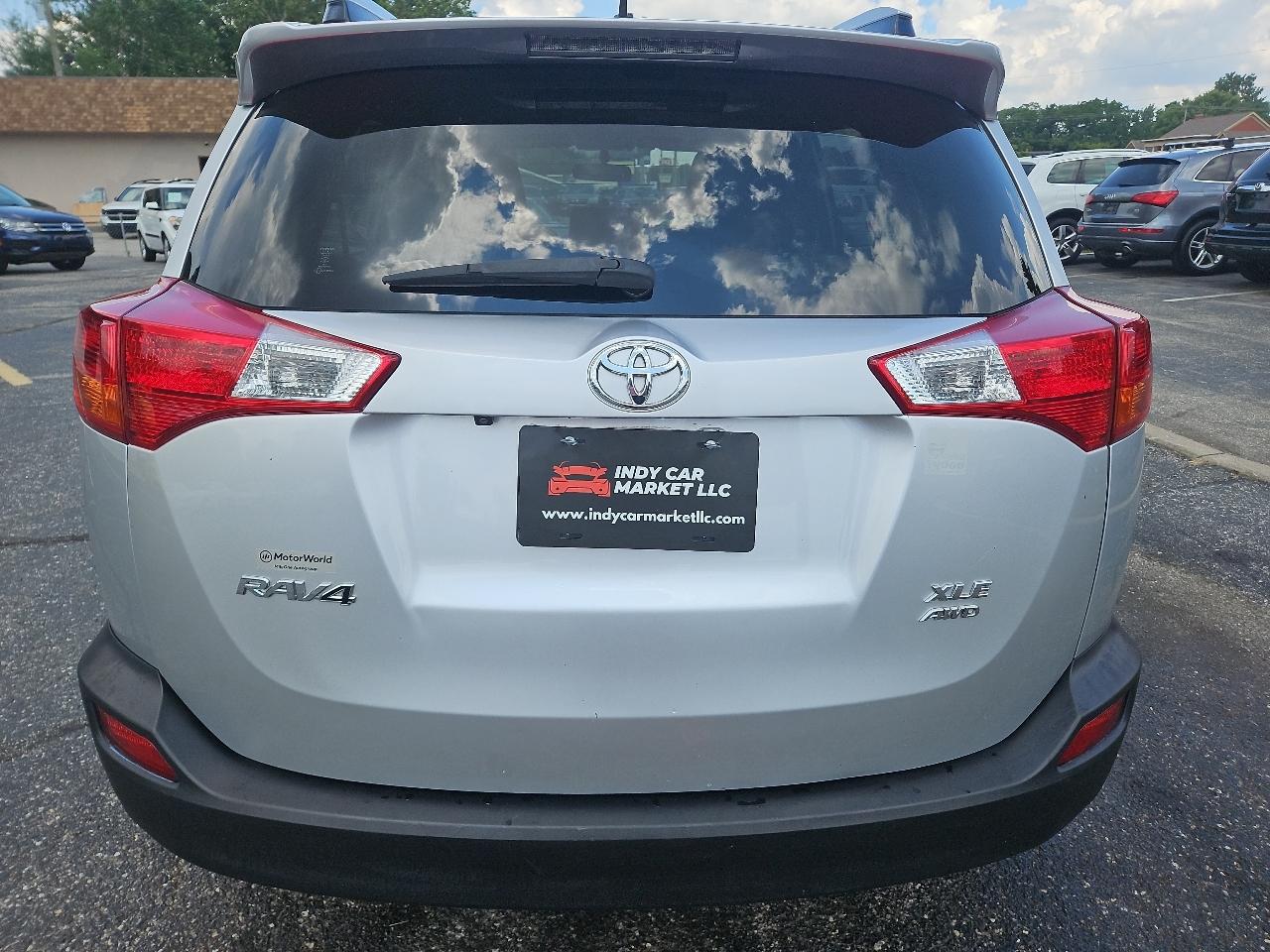 Toyota RAV4 XLE AWD 2013