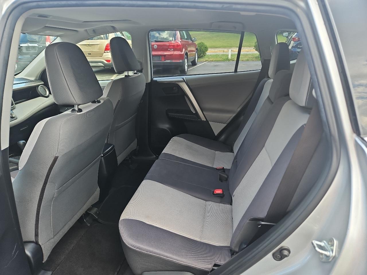 Toyota RAV4 XLE AWD 2013