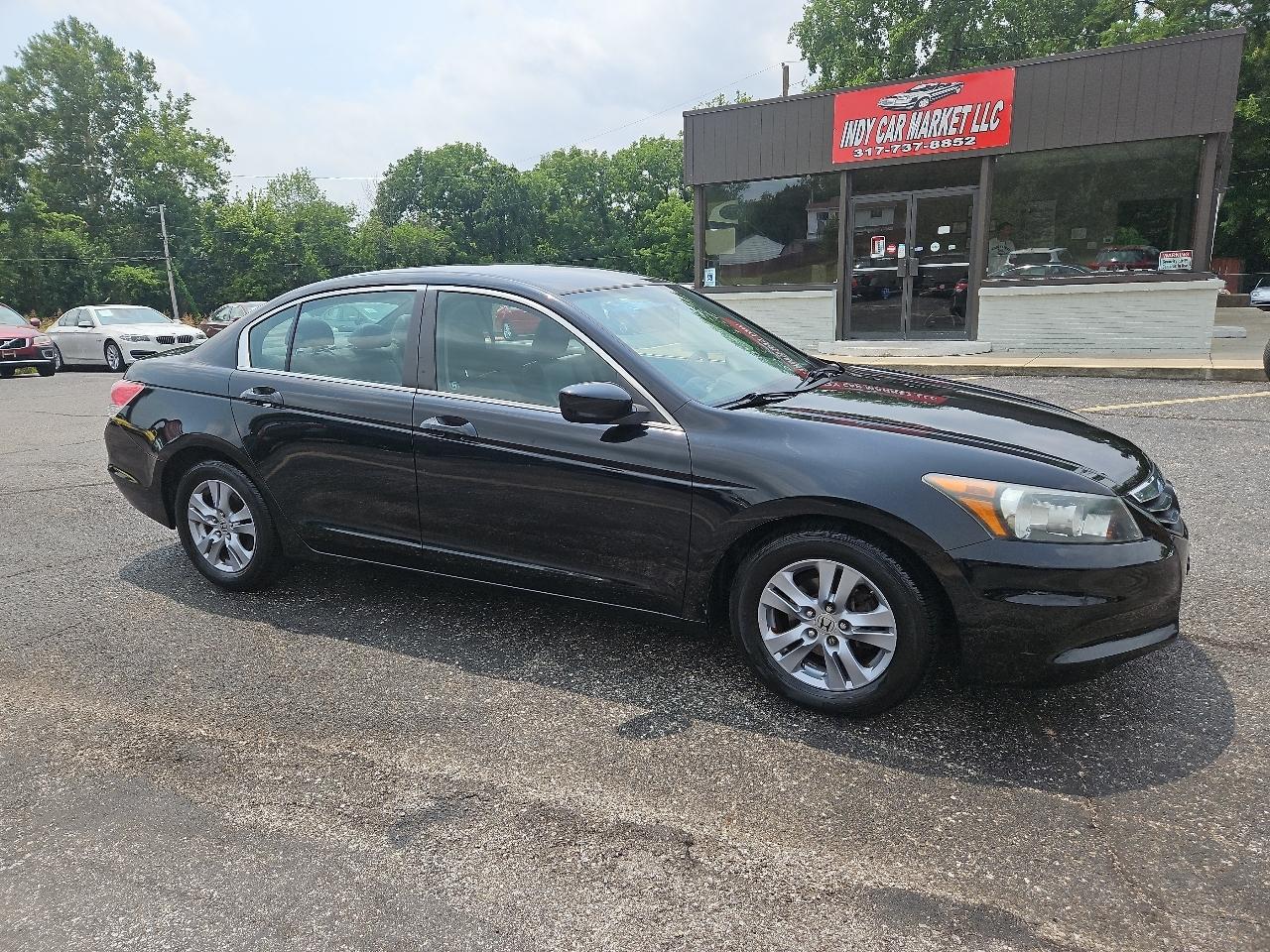 Honda Accord SE Sedan AT 2011