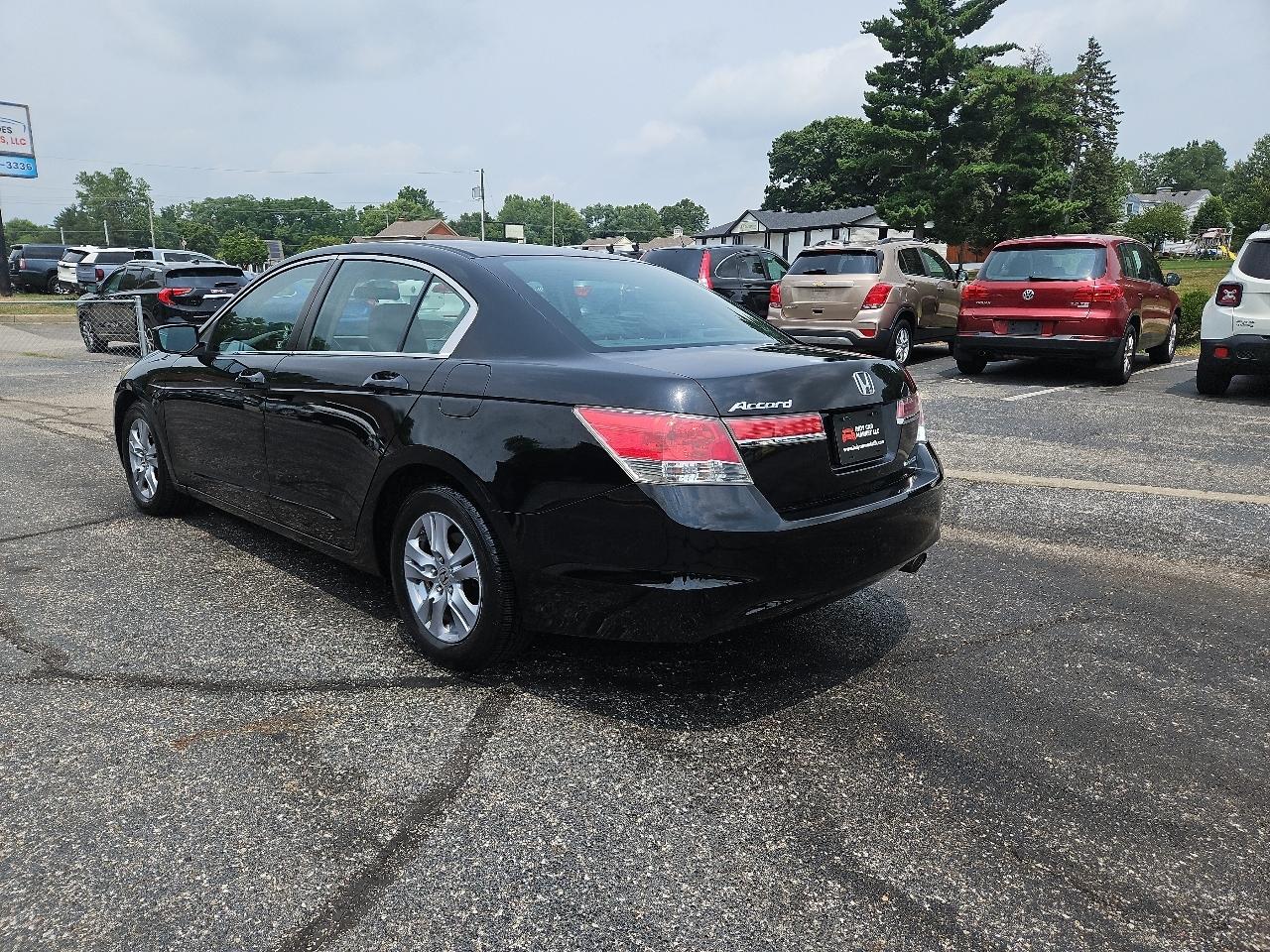 Honda Accord SE Sedan AT 2011
