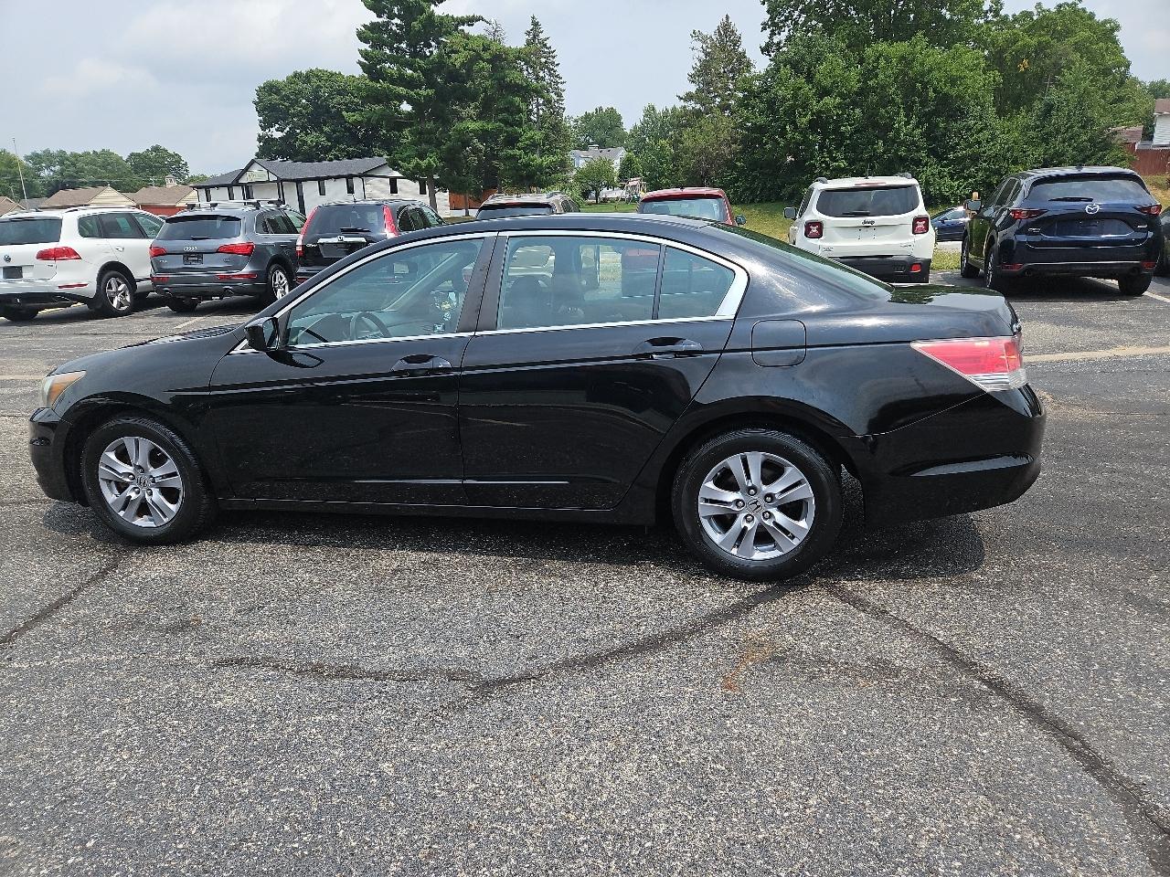 Honda Accord SE Sedan AT 2011