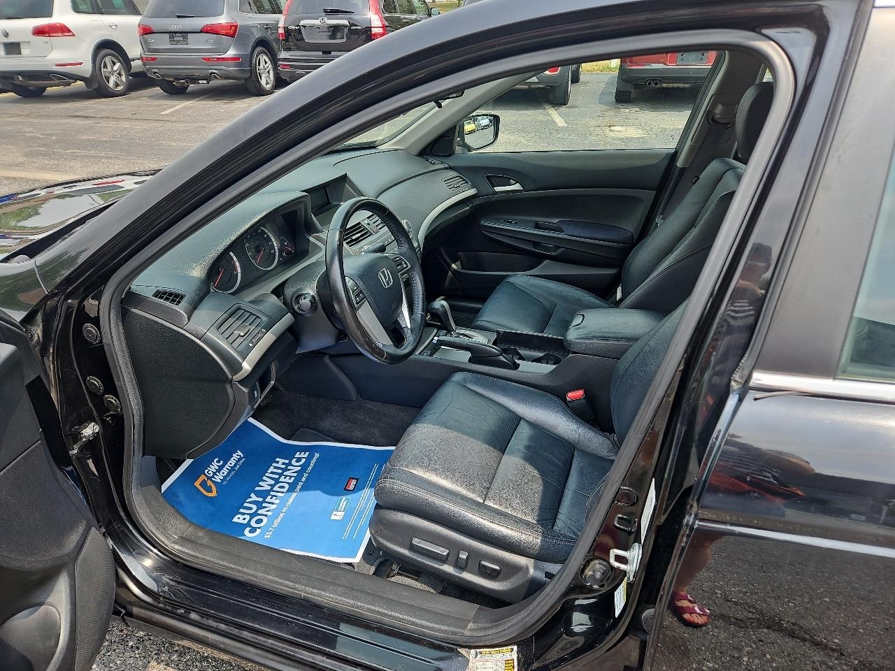 Honda Accord SE Sedan AT 2011