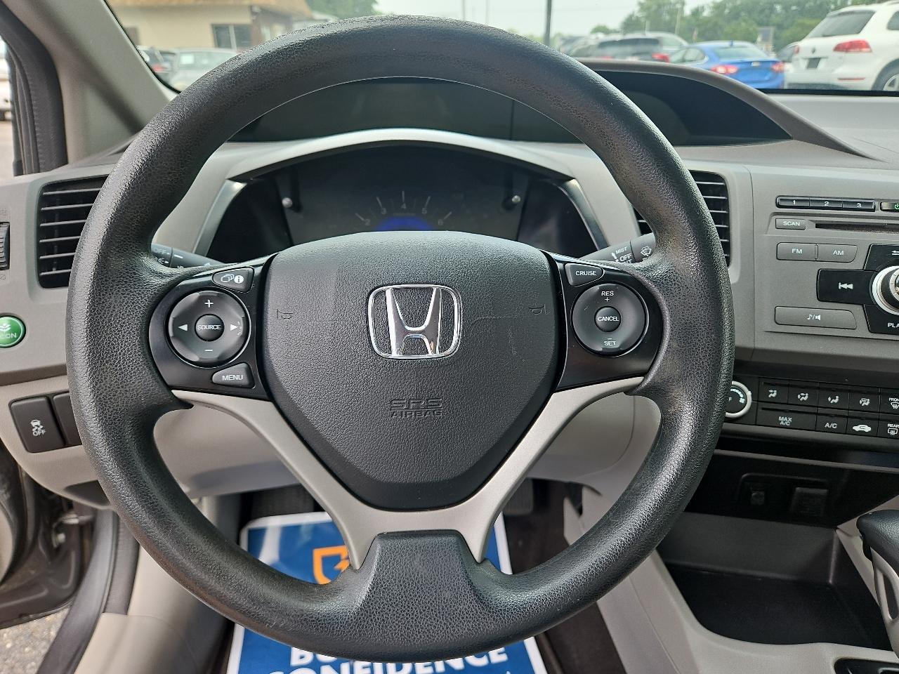 Honda Civic LX Sedan 5-Speed AT 2012