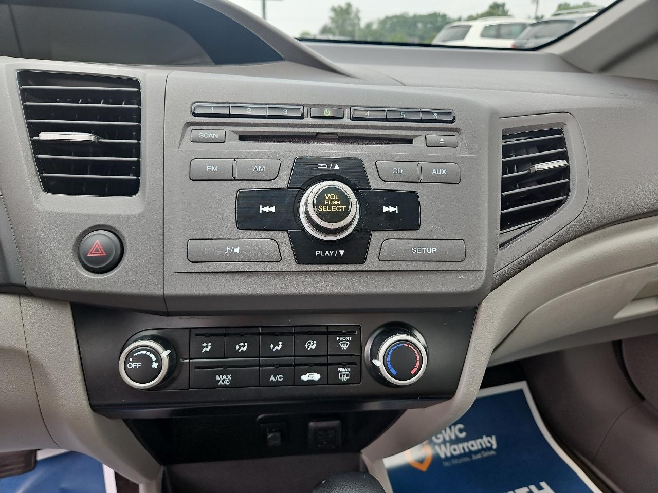 Honda Civic LX Sedan 5-Speed AT 2012