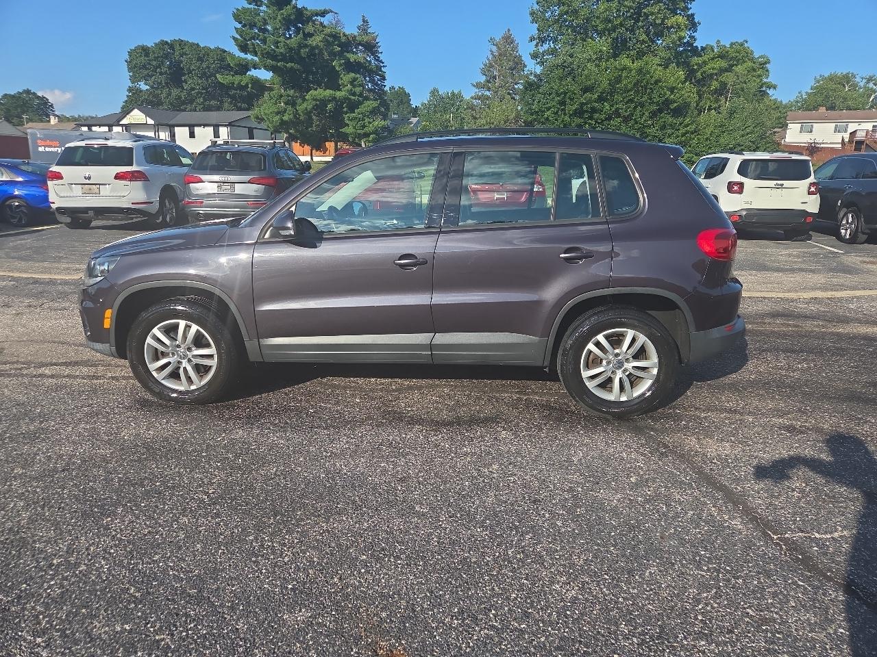 Volkswagen Tiguan SE 2016