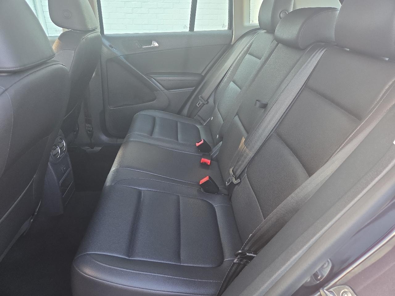 Volkswagen Tiguan SE 2016
