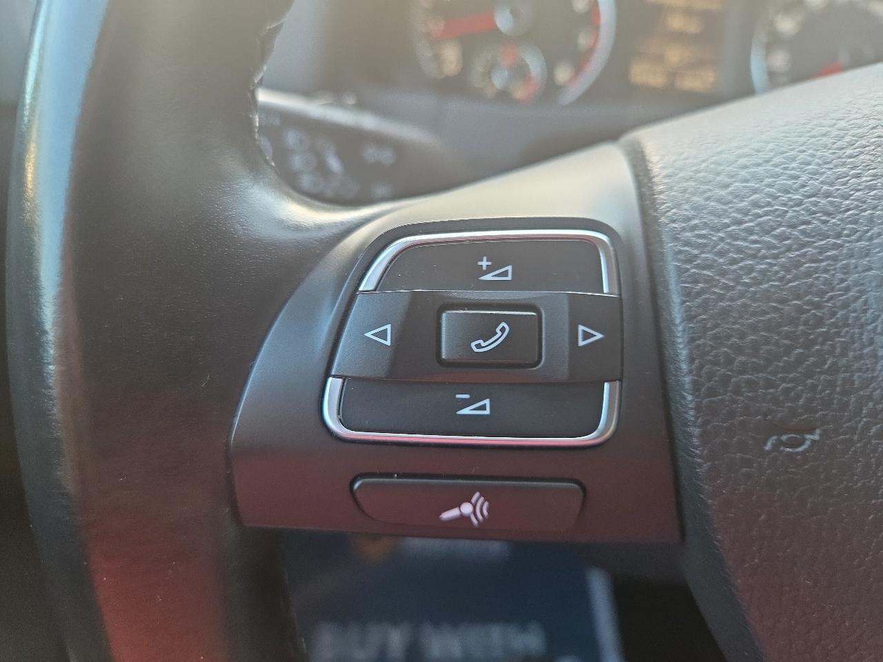 Volkswagen Tiguan SE 2016