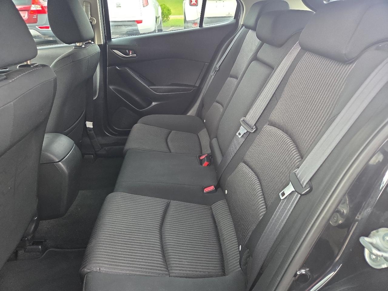 Mazda MAZDA3 i Touring AT 5-Door 2014