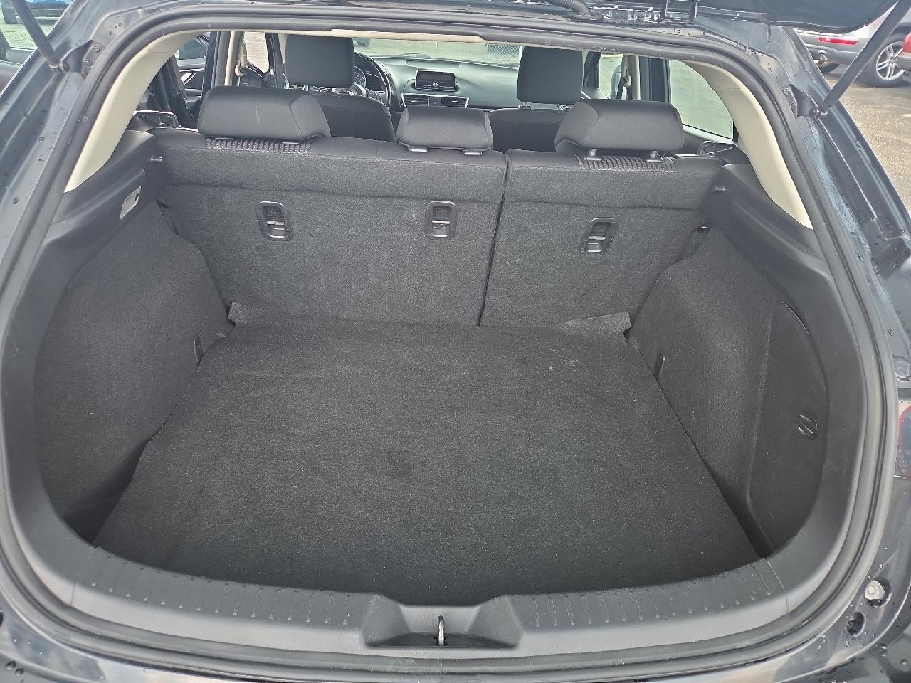 Mazda MAZDA3 i Touring AT 5-Door 2014