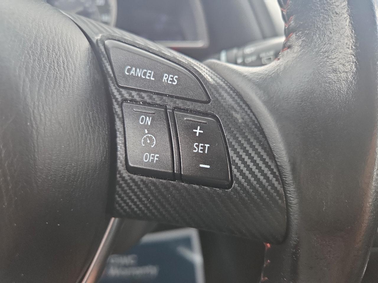 Mazda MAZDA3 i Touring AT 5-Door 2014