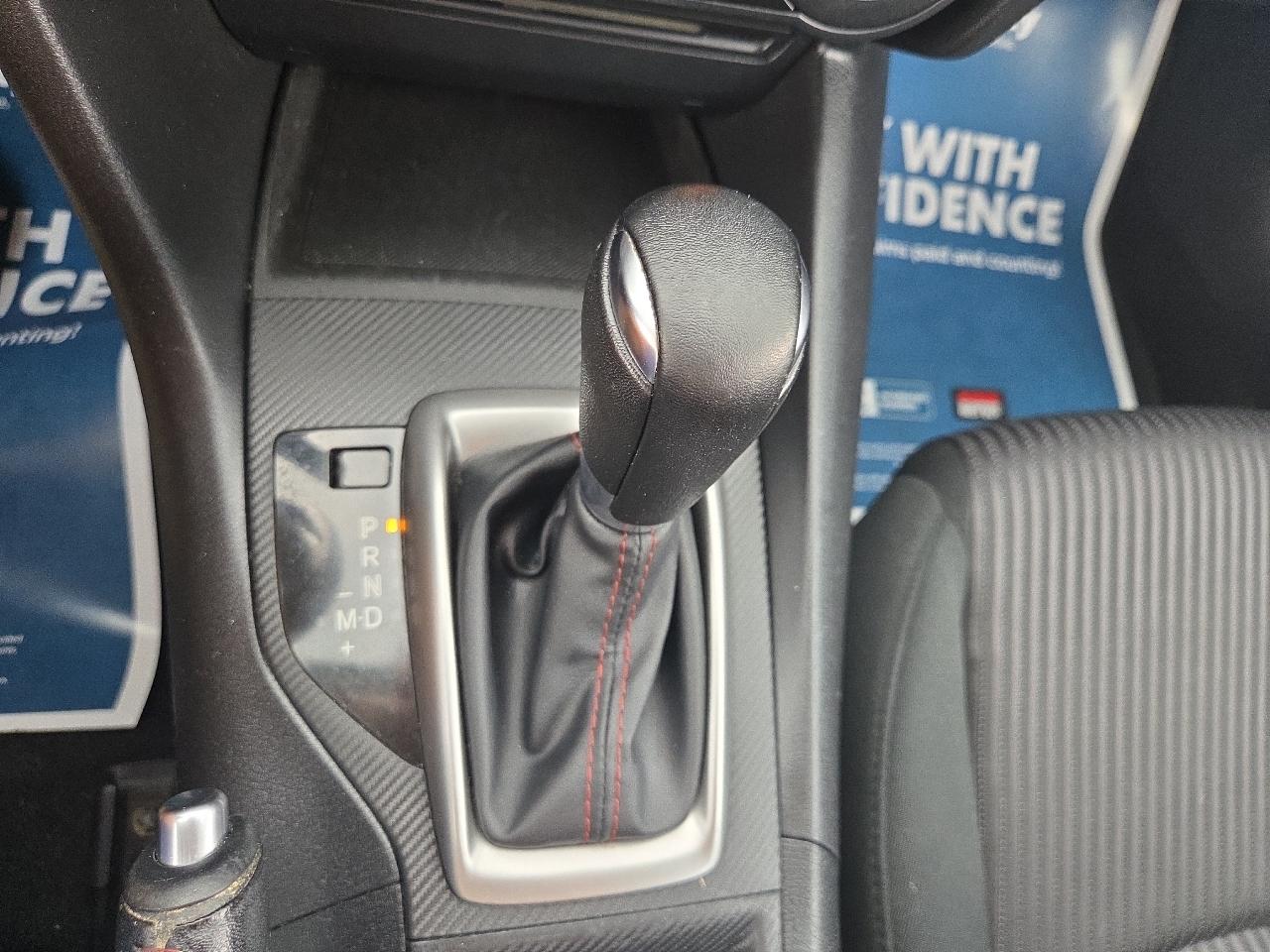 Mazda MAZDA3 i Touring AT 5-Door 2014