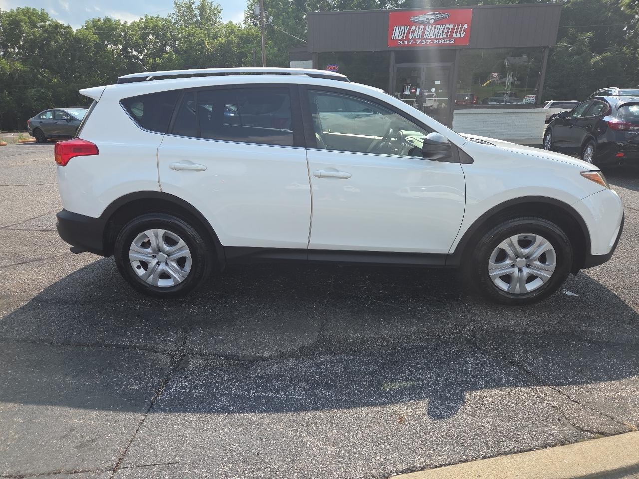 Toyota RAV4 LE AWD 2013