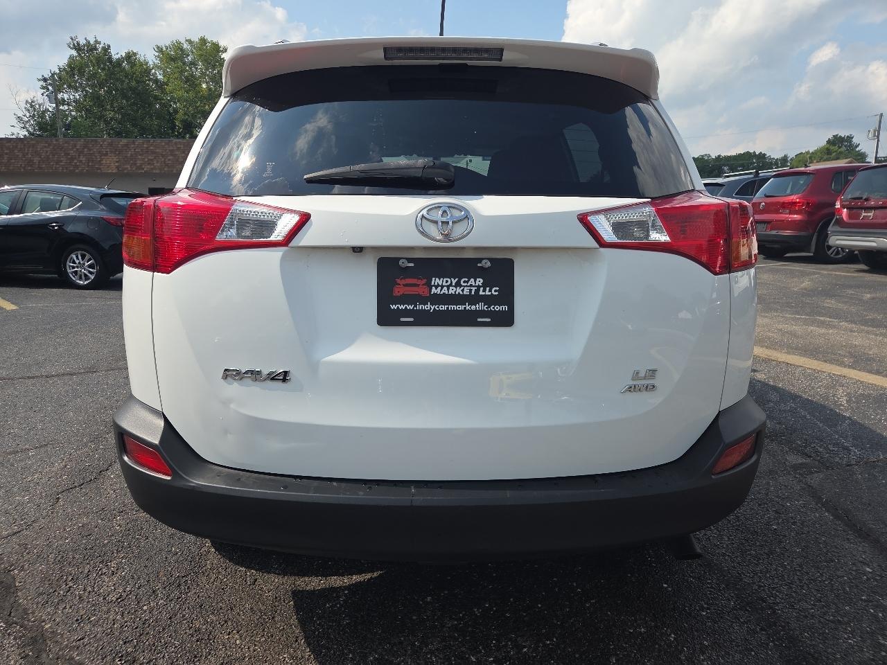 Toyota RAV4 LE AWD 2013