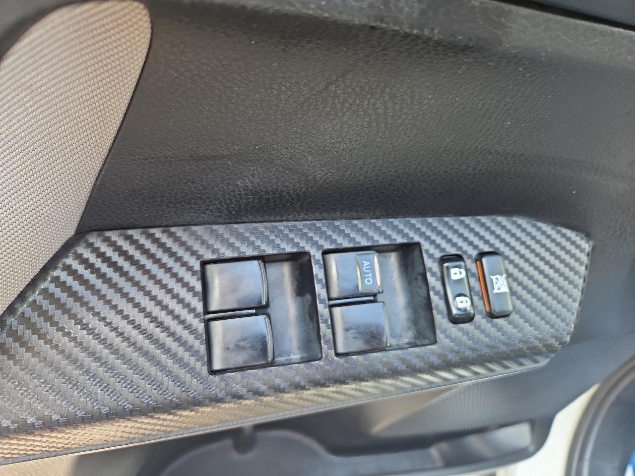 Toyota RAV4 LE AWD 2013