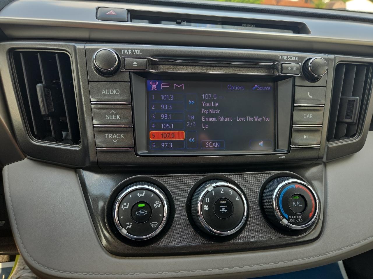Toyota RAV4 LE AWD 2013