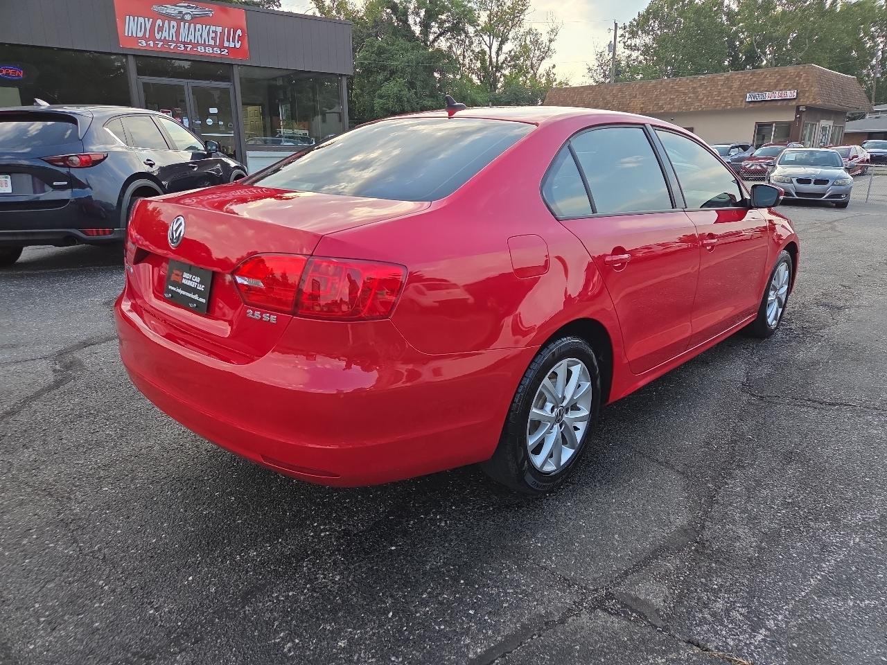 Volkswagen Jetta SE 2012