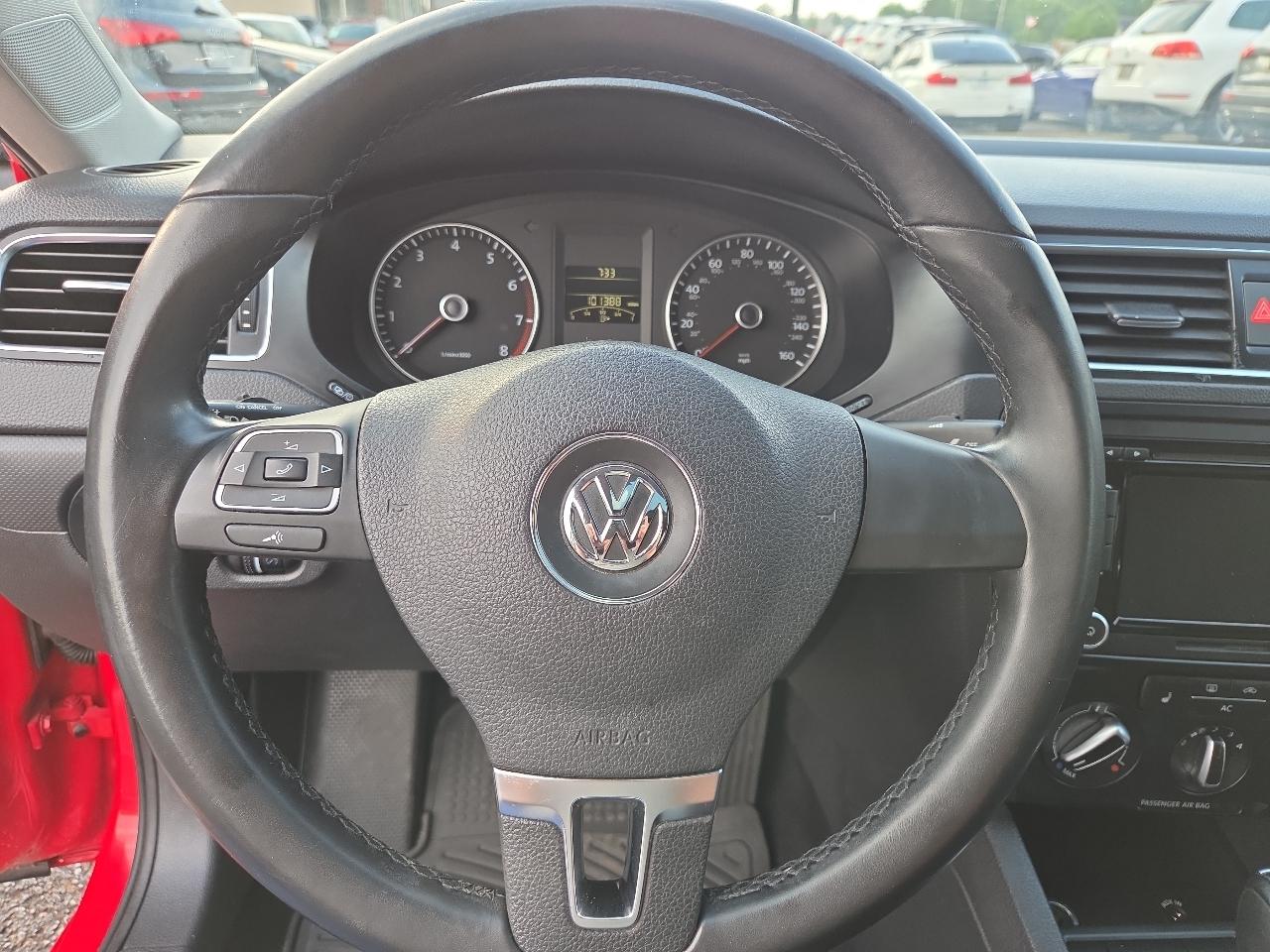 Volkswagen Jetta SE 2012