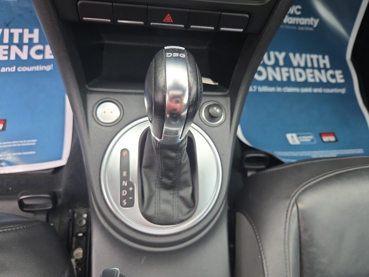 Volkswagen Beetle 2.0T Turbo w/Sunroof & Sound 2013