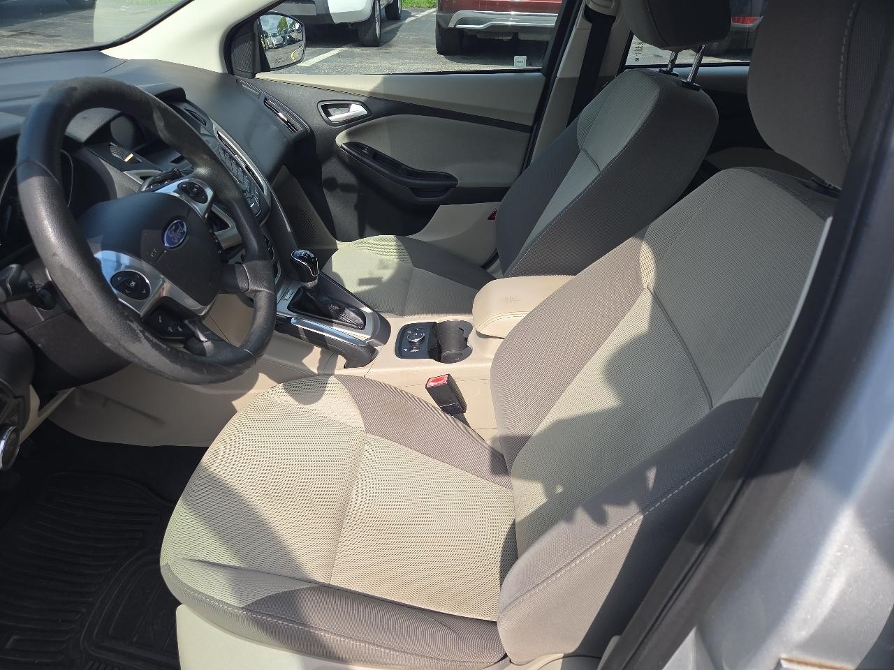 Ford Focus SE Hatch 2013