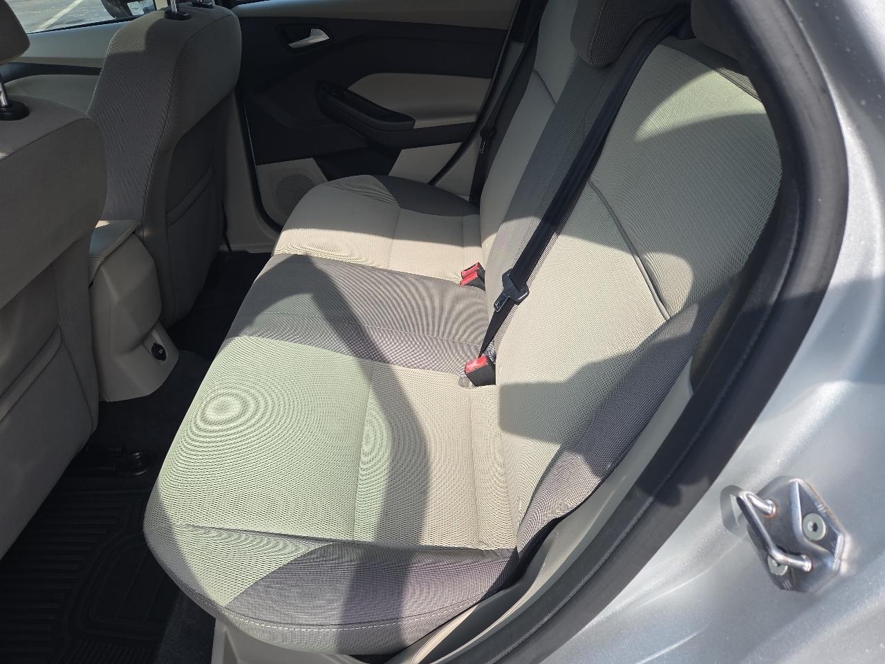 Ford Focus SE Hatch 2013