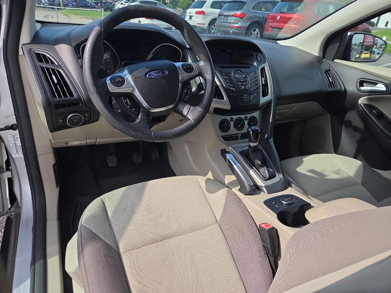 Ford Focus SE Hatch 2013