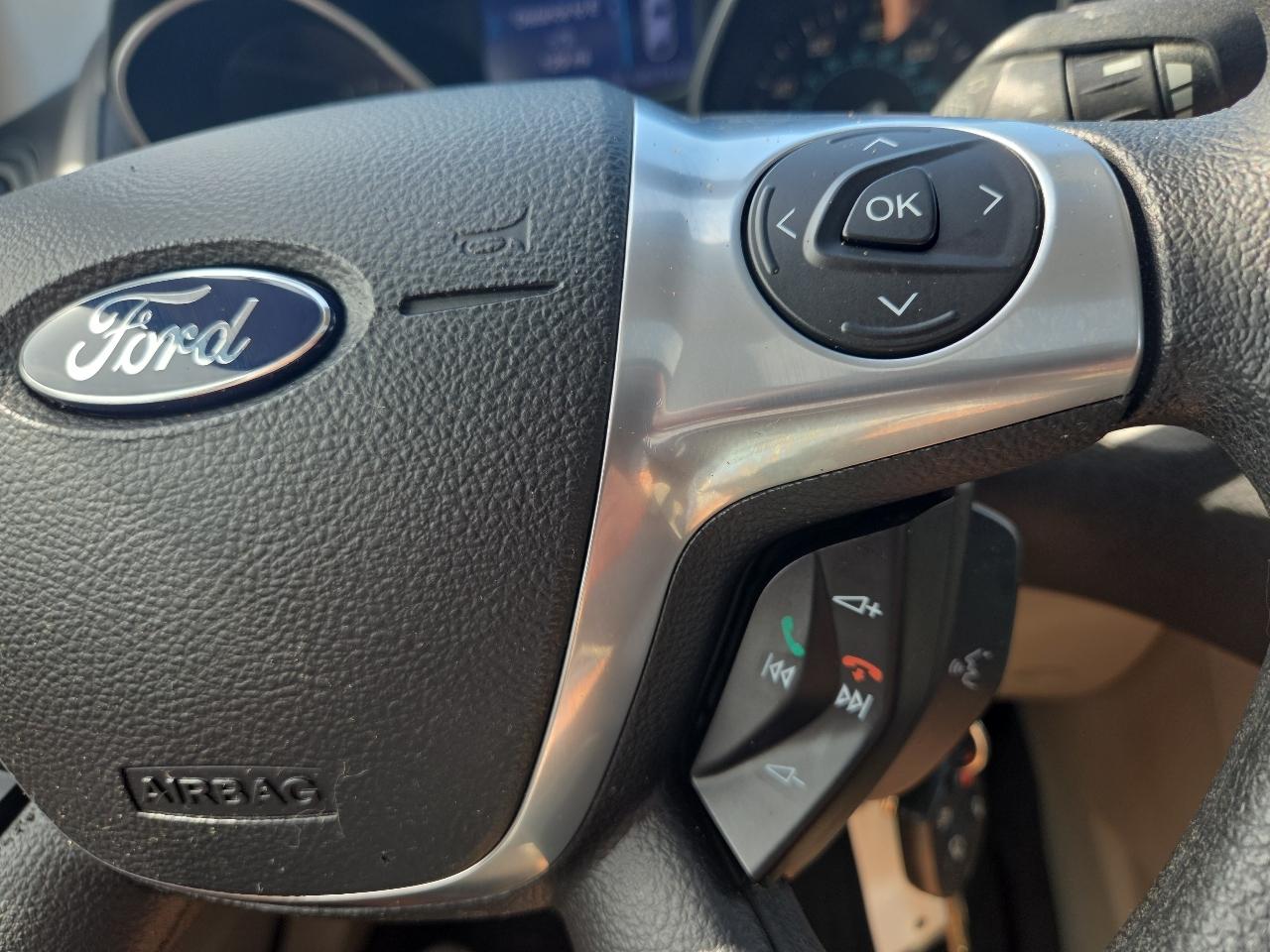 Ford Focus SE Hatch 2013
