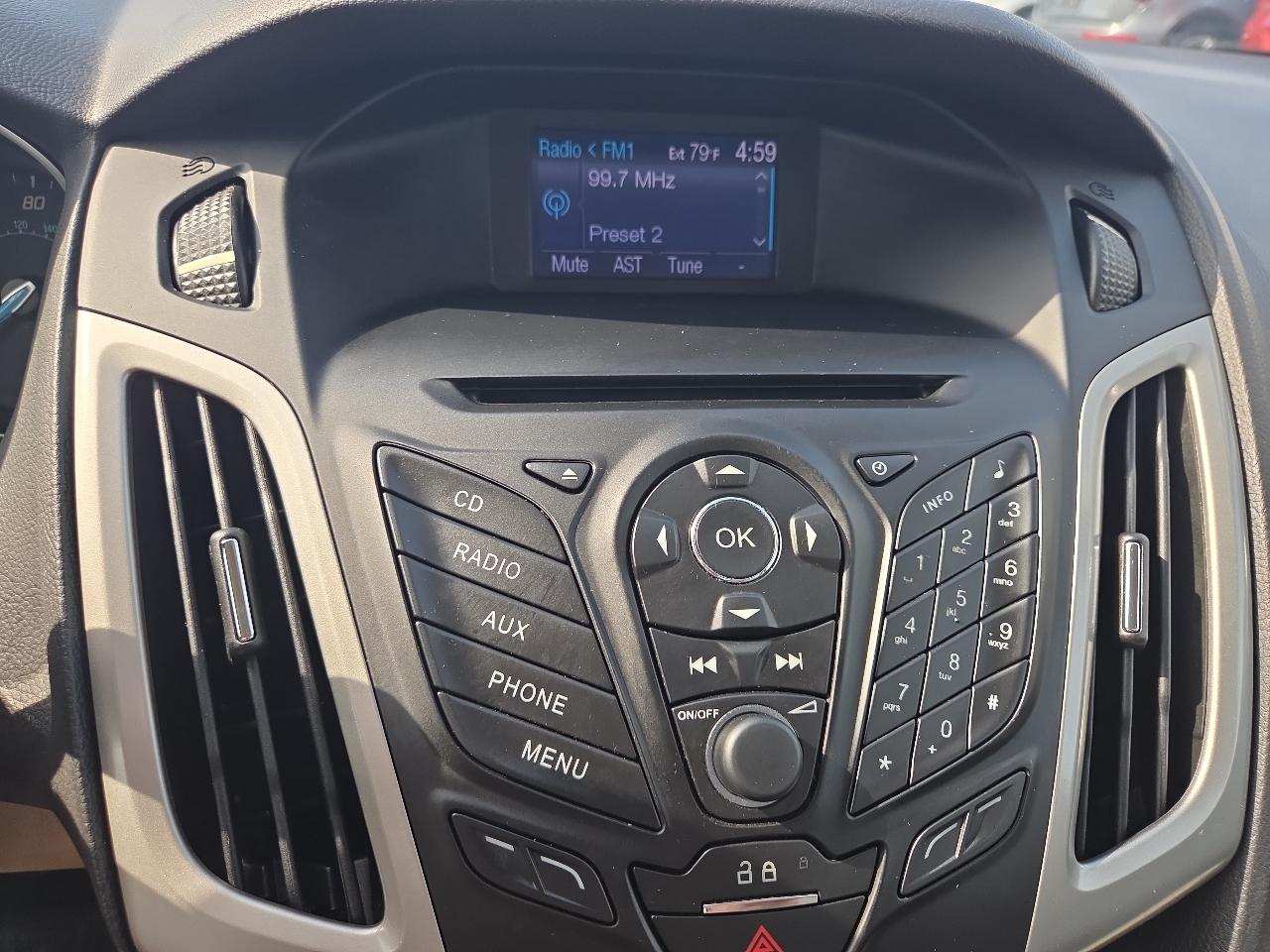 Ford Focus SE Hatch 2013