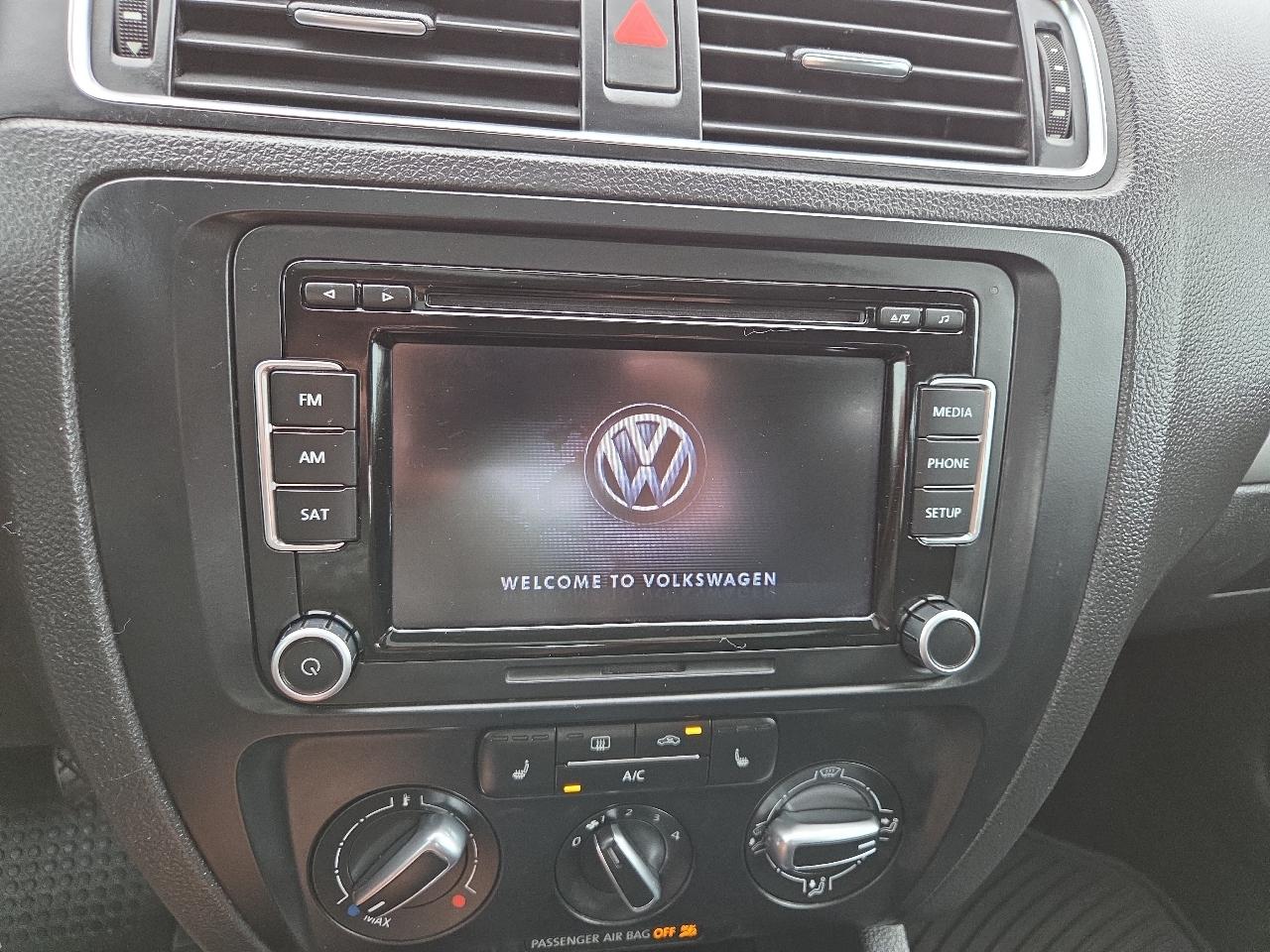 Volkswagen Jetta SE 2013