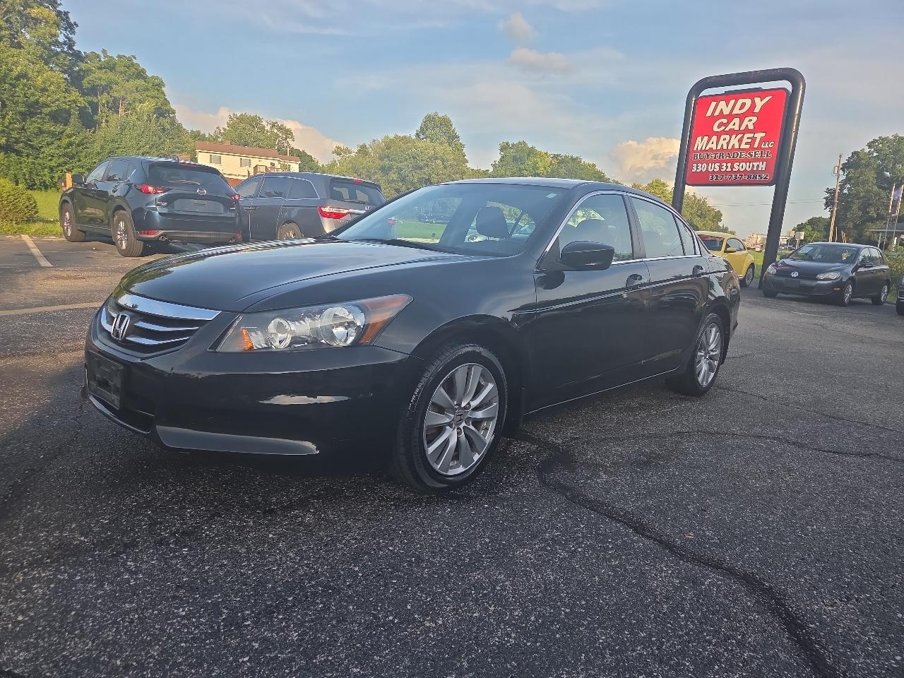 Honda Accord EX Sedan AT 2012