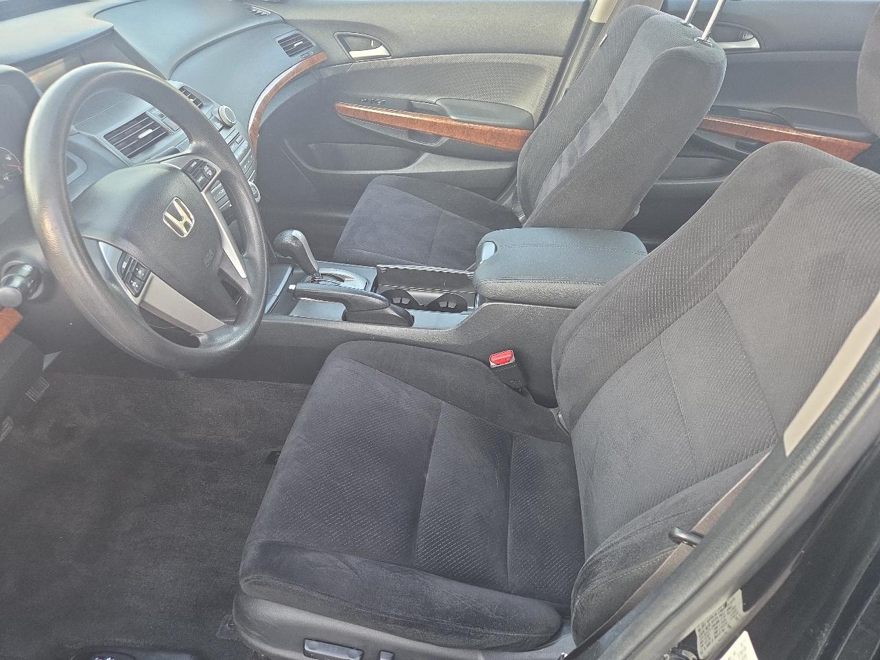 Honda Accord EX Sedan AT 2012