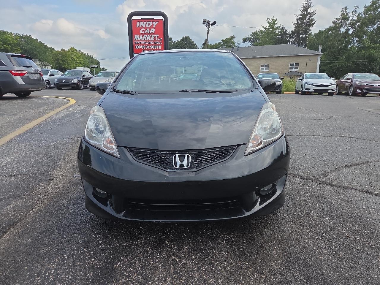 Honda Fit Sport 5-Speed AT 2011