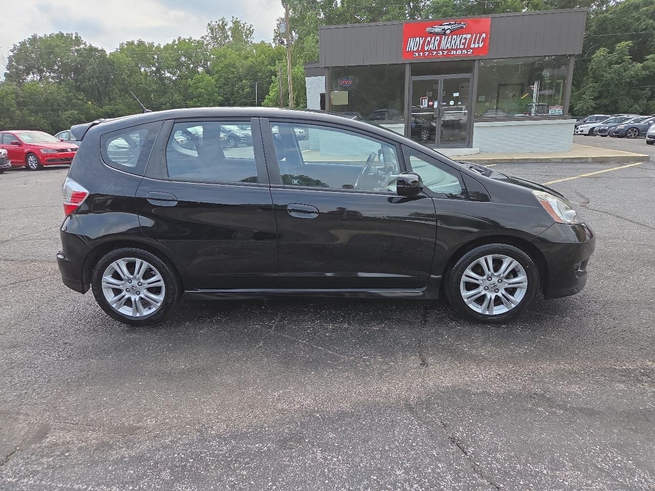Honda Fit Sport 5-Speed AT 2011