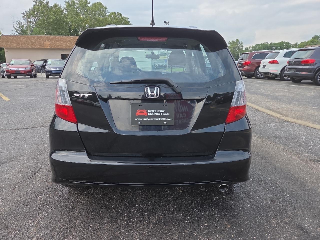 Honda Fit Sport 5-Speed AT 2011