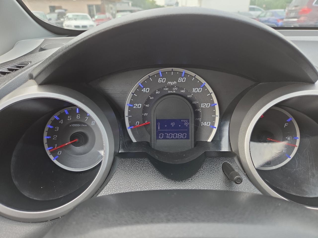 Honda Fit Sport 5-Speed AT 2011