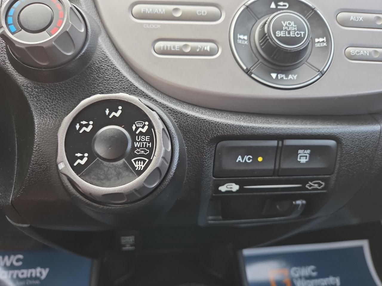 Honda Fit Sport 5-Speed AT 2011
