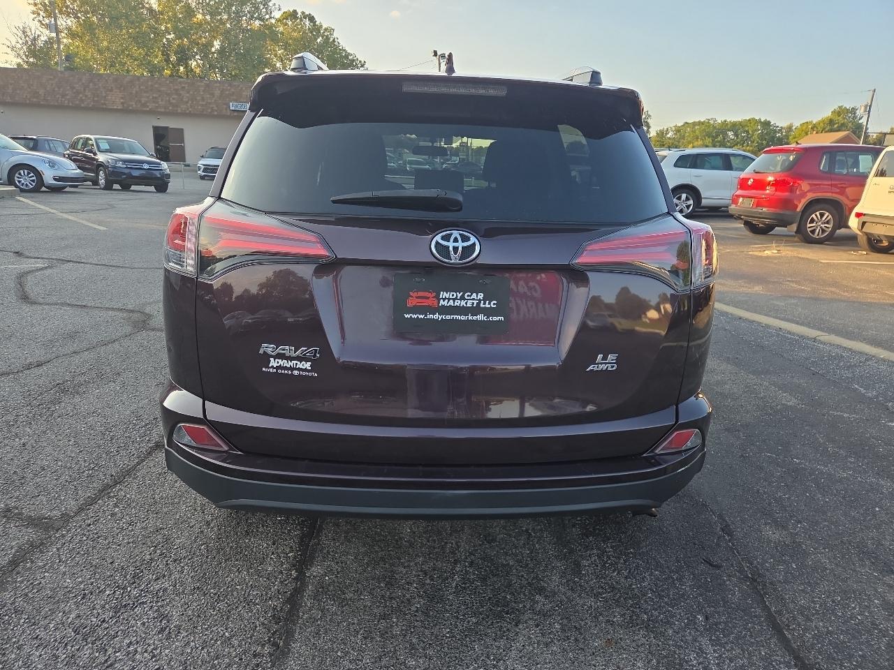 Toyota RAV4 LE AWD 2016