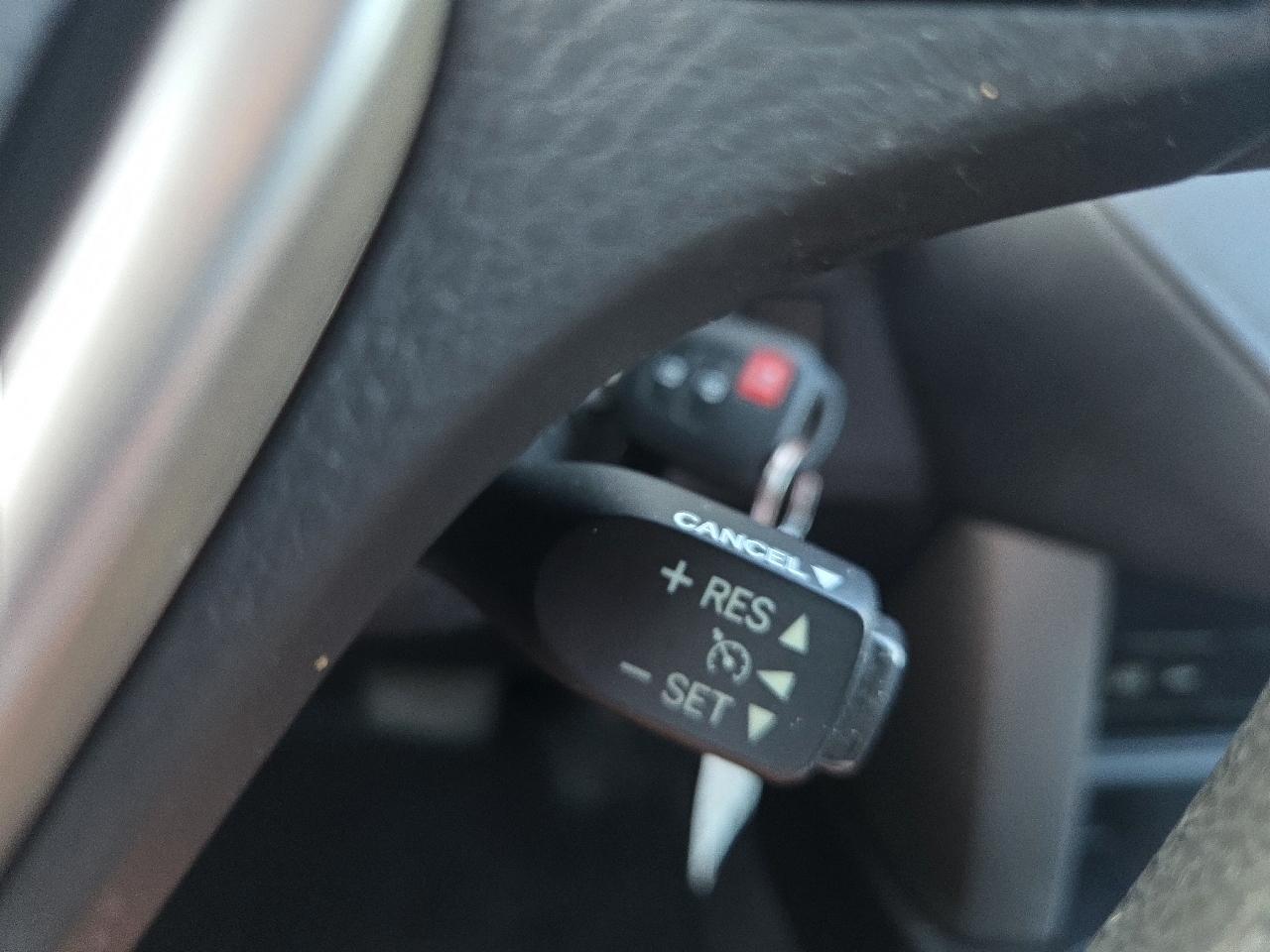 Toyota RAV4 LE AWD 2016