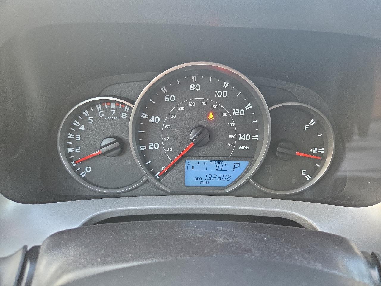 Toyota RAV4 LE AWD 2016