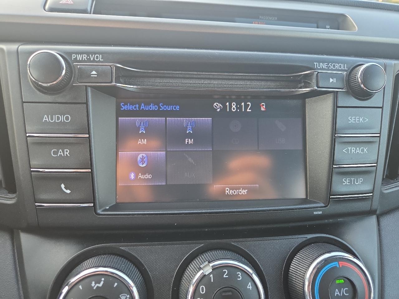 Toyota RAV4 LE AWD 2016