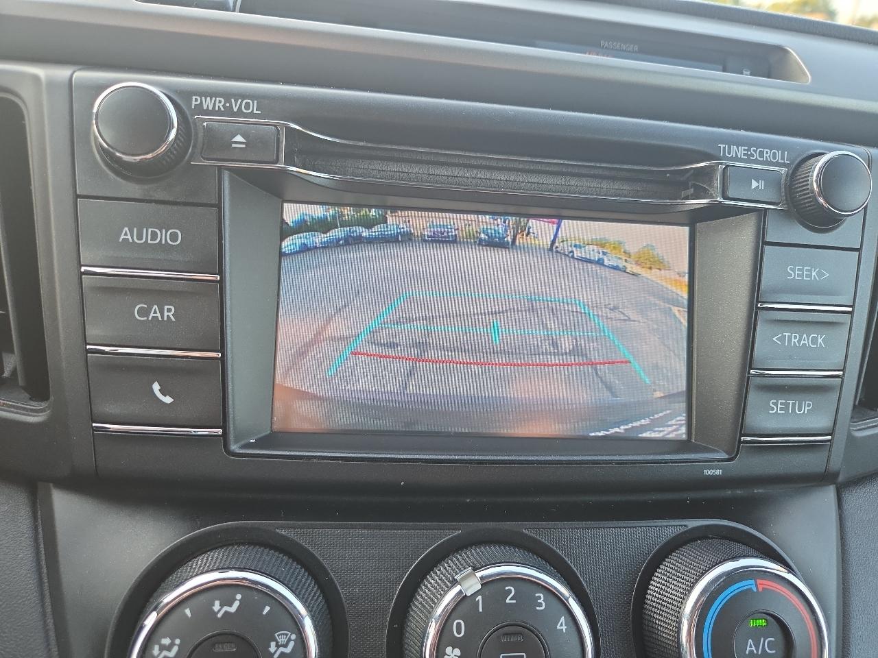 Toyota RAV4 LE AWD 2016