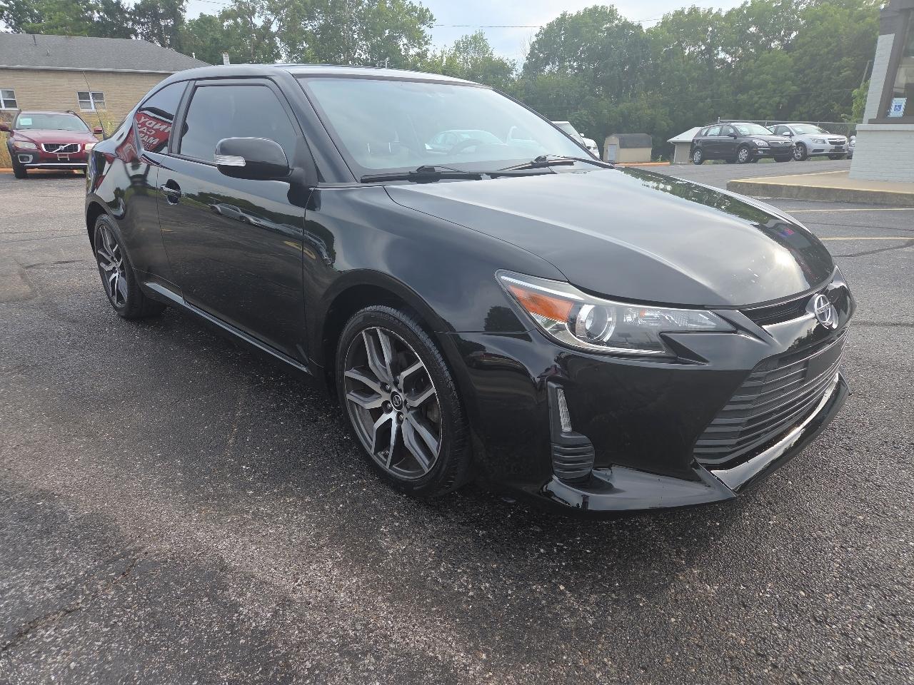 Scion tC Sports Coupe 6-Spd AT 2015