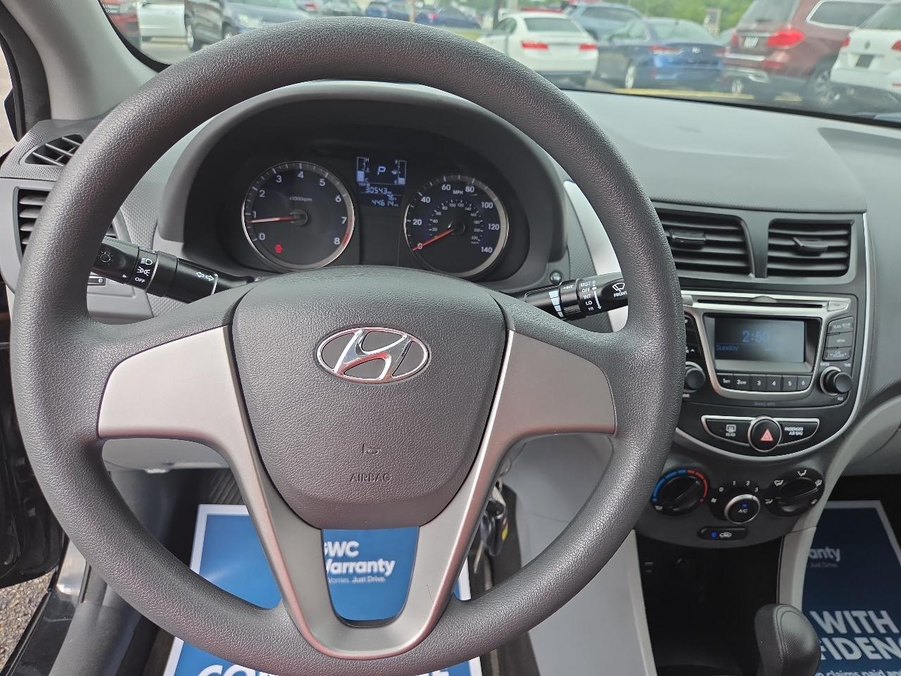 Hyundai Accent GLS 4-Door 6A 2015